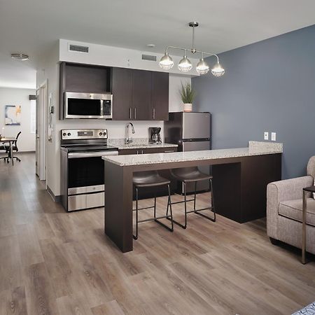 Stayapt Suites Pensacola-Uwf/Florida Hospital Area Ferry Pass Екстериор снимка
