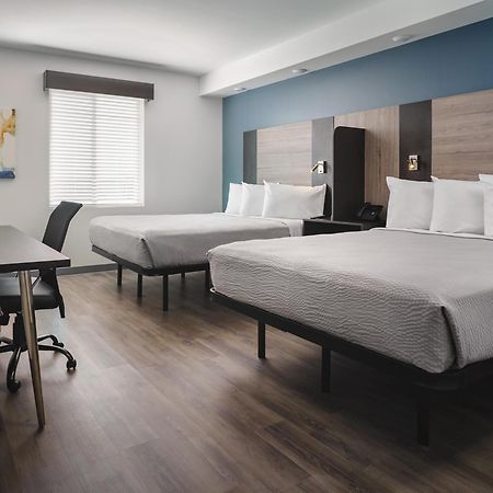 Stayapt Suites Pensacola-Uwf/Florida Hospital Area Ferry Pass Екстериор снимка