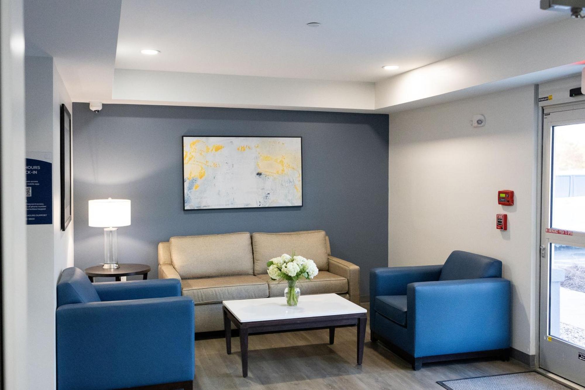 Stayapt Suites Pensacola-Uwf/Florida Hospital Area Ferry Pass Екстериор снимка