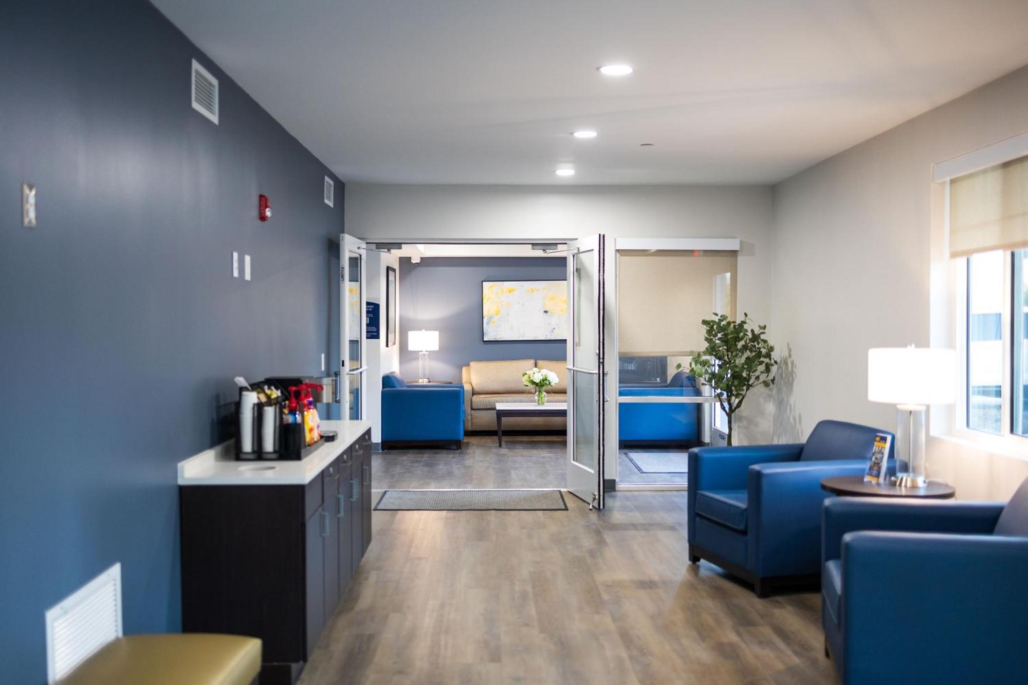 Stayapt Suites Pensacola-Uwf/Florida Hospital Area Ferry Pass Екстериор снимка